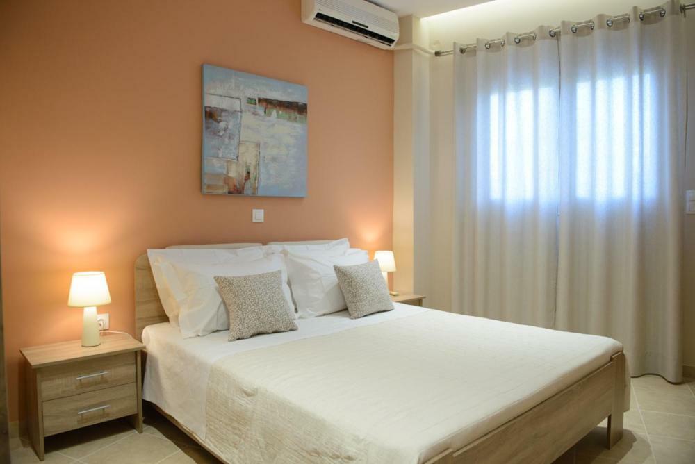 Beautiful House In Alimos Near To The Beach And Metro 雅典 外观 照片