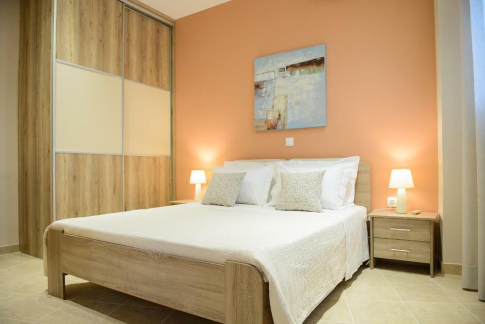 Beautiful House In Alimos Near To The Beach And Metro 雅典 外观 照片
