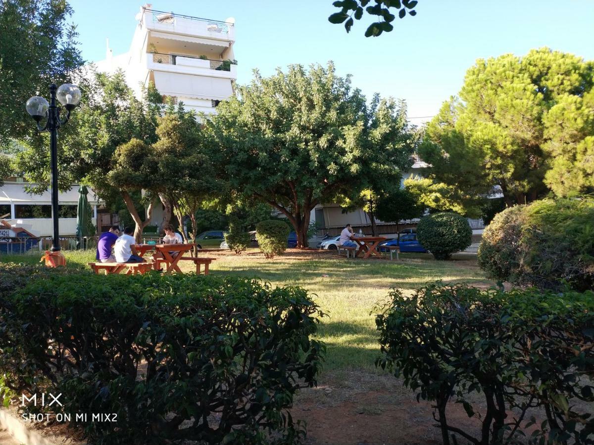 Beautiful House In Alimos Near To The Beach And Metro 雅典 外观 照片